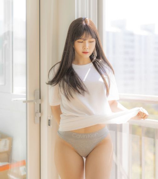 两个裸男脱了裤子摸j视频