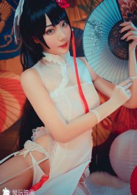 关秀媚三级露全乳视频在