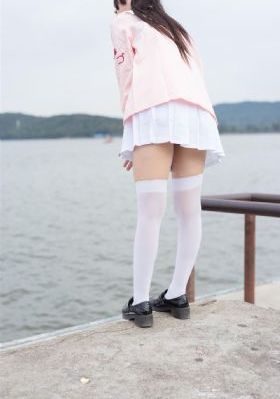 鲸鱼游戏完整版在线看